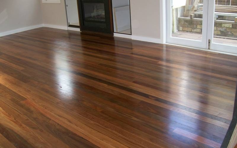 wood floor cleaning and refinishing services in los angeles